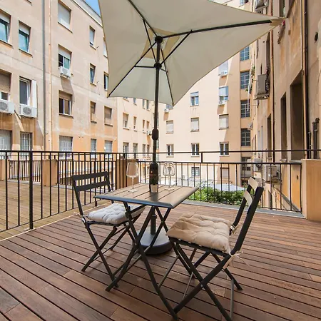 Marconi House - Private Terrace In The Heart Of Lägenhet Bologna