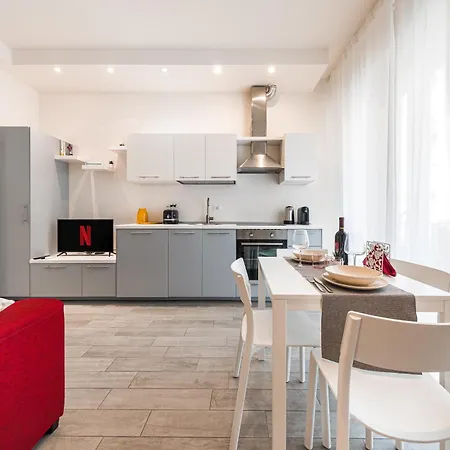 Apartment Marconi House - Private Terrace In The Heart Of Bologna